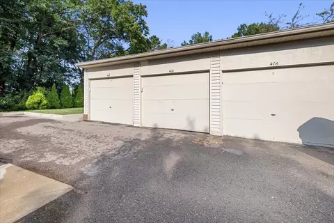 408 Spring Brooke, Brighton, MI 48116 photo 2