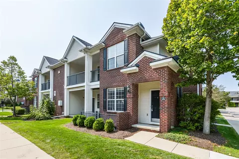 301 Scio Vlg #255, Ann Arbor, MI 48103