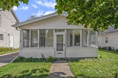 836 Lincoln, Grand Rapids, MI 49504