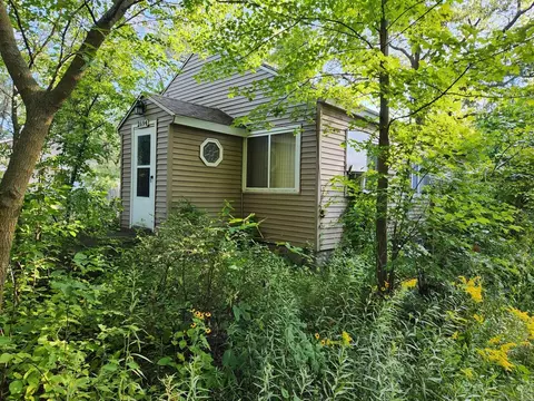 2694 Worden, Norton Shores, MI 49444