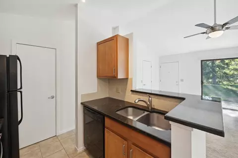 Kitchen - 346 Spring Brooke Dr, Brighton, MI 48116 photo 1 of 3