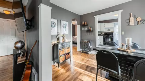 566 E Willard, Lansing, MI 48910 photo 14