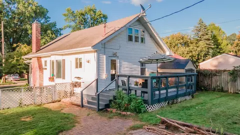 566 E Willard, Lansing, MI 48910 photo 38