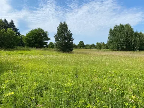 B 102nd, Grand Junction, MI 49056