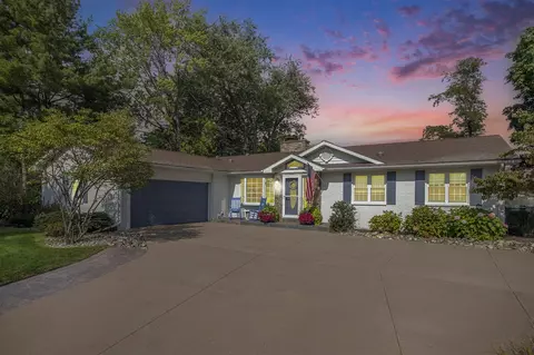686 Country Clb, Battle Creek, MI 49015