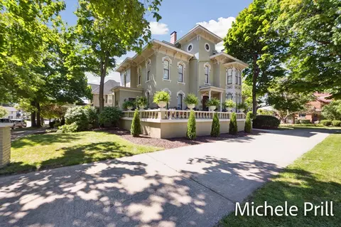 118 E Oliver, Owosso, MI 48867