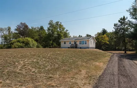 5512 116th, Fennville, MI 49408
