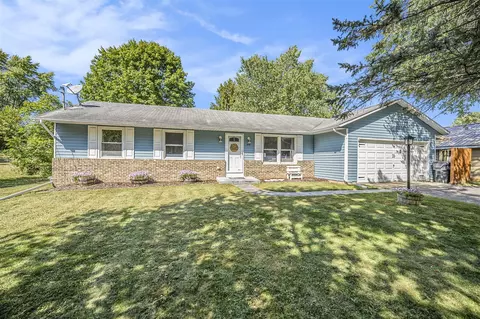614 Hillcrest, Paw Paw, MI 49079