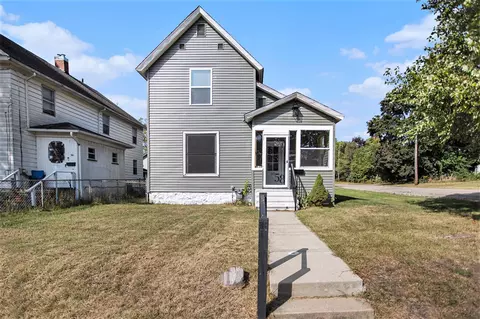 58 Byron, Battle Creek, MI 49017