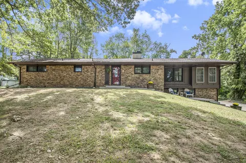 623 W 4th, Buchanan, MI 49107