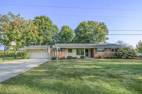 5818 W N, Kalamazoo, MI 49009