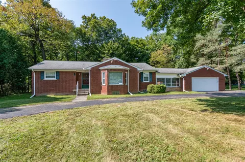 28425 Ranchwood, Southfield, MI 48076