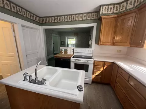 230 W State, Grant, MI 49327 photo 12