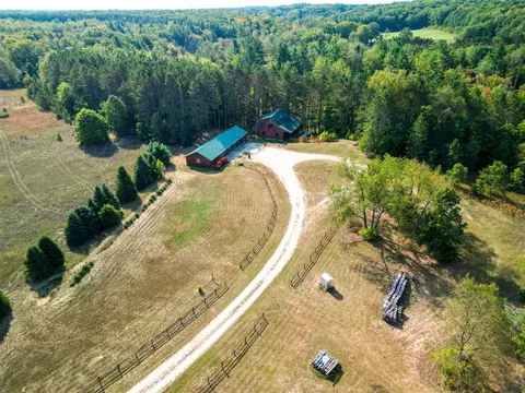 2858 E 1 Mile, White Cloud, MI 49349