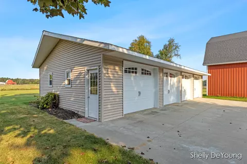 2273 E 128th, Grant, MI 49327 photo 65