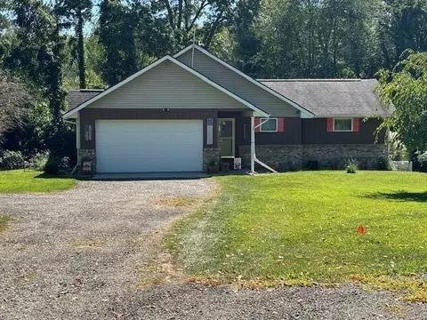36377 92nd, Lawton, MI 49065