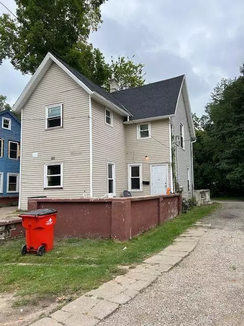 813 Pipestone, Benton Harbor, MI 49022