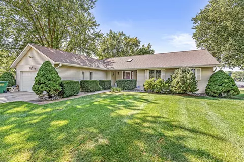 61972 Bayshore, Sturgis, MI 49091