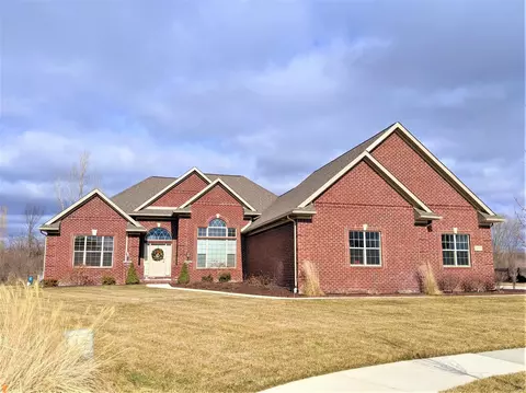 8187 Hunters Rdg, Newport, MI 48166