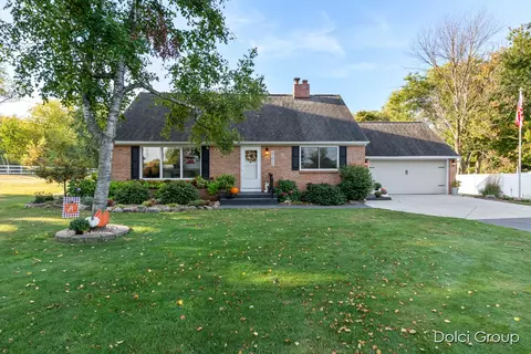 1016 Leonard, Grand Rapids, MI 49534