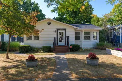 926 Michigan, Saint Joseph, MI 49085