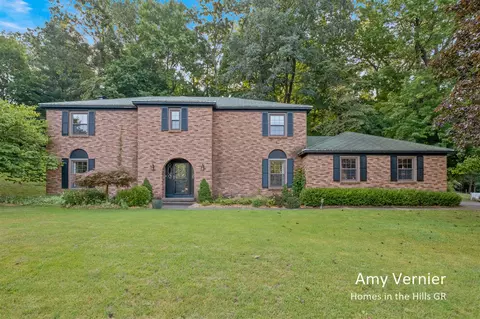 2558 Riveredge, Grand Rapids, MI 49546