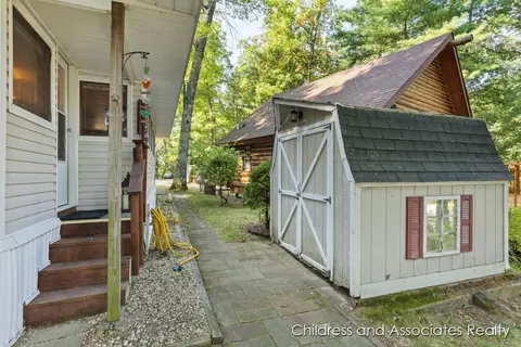 Exterior - 4799 S Spruce, White Cloud, MI 49349 photo 6 of 9