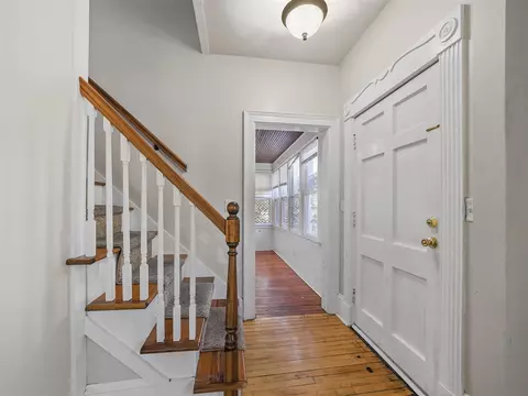 Entry Way - 237 2nd, Manistee, MI 49660 photo 1 of 3