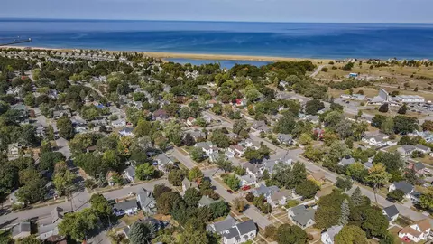 View/Area - 237 2nd, Manistee, MI 49660 photo 5 of 5