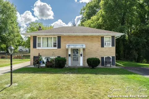 711 Fairplains, Greenville, MI 48838