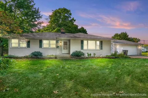 6167 Bancroft, Alto, MI 49302