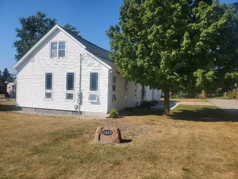 1829 Walnut, Dorr, MI 49323