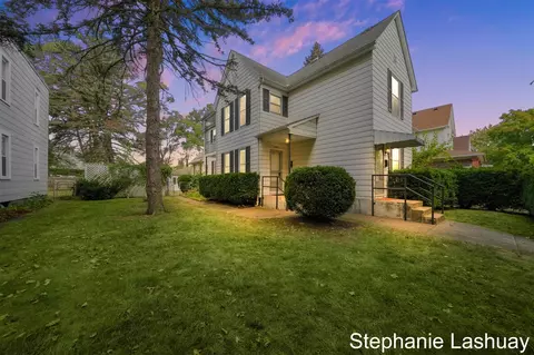 1425 Quarry, Grand Rapids, MI 49504