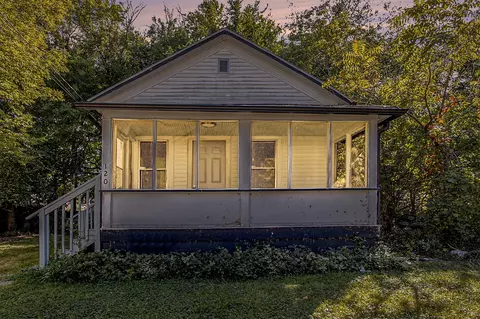120 E Prouty, Kalamazoo, MI 49007