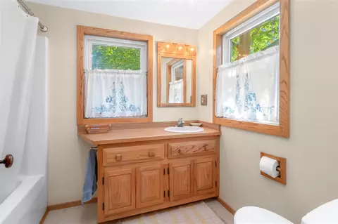 89 E Chicago, Quincy, MI 49082 photo 34