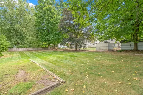 89 E Chicago, Quincy, MI 49082 photo 9
