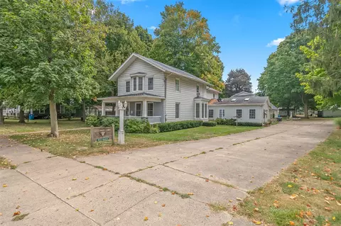 89 E Chicago, Quincy, MI 49082 photo 4