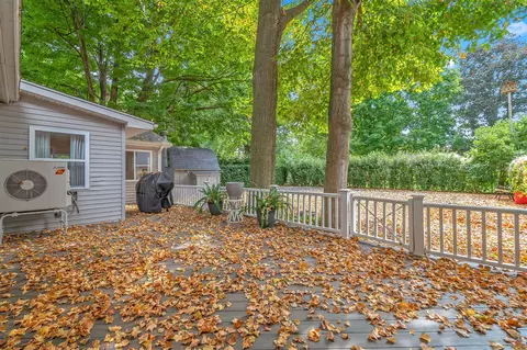 89 E Chicago, Quincy, MI 49082 photo 42