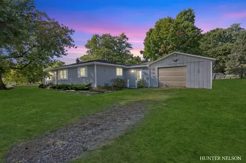 215 W Oak, Sand Lake, MI 49343