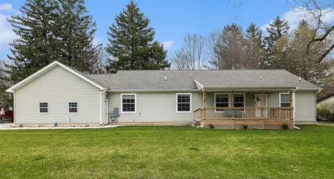 415 S 1st, Edmore, MI 48829