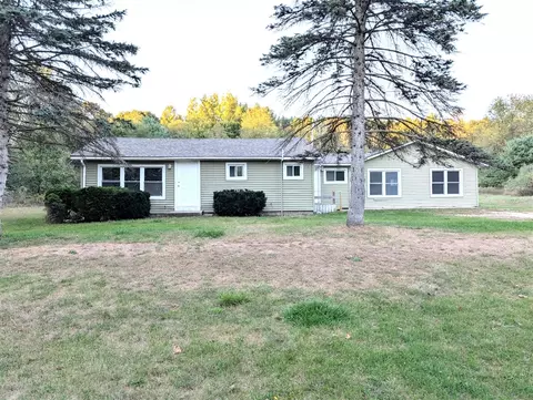 12965 17 Mile, Gowen, MI 49326