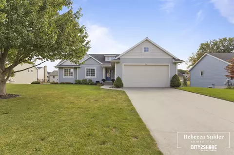 906 Fairwood, Jenison, MI 49428