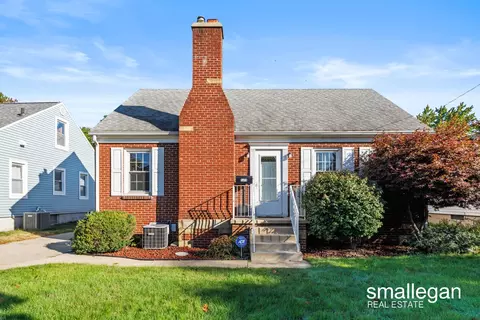1015 Waverly, Grand Haven, MI 49417
