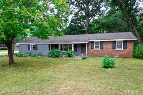 40 Campbell, Holland, MI 49424