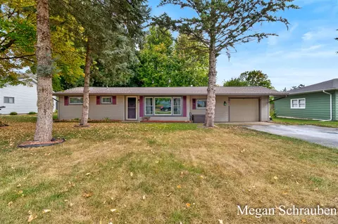560 N West, Portland, MI 48875