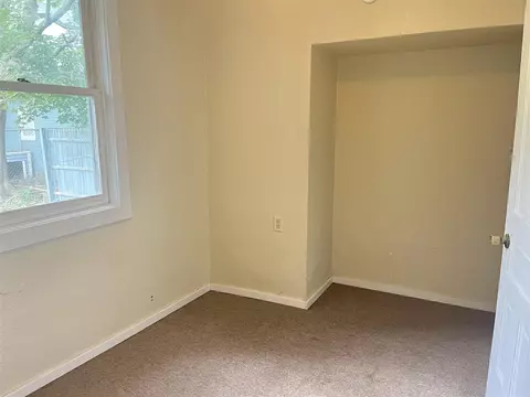 Bedroom - 307 3rd, Jackson, MI 49201 photo 3 of 3