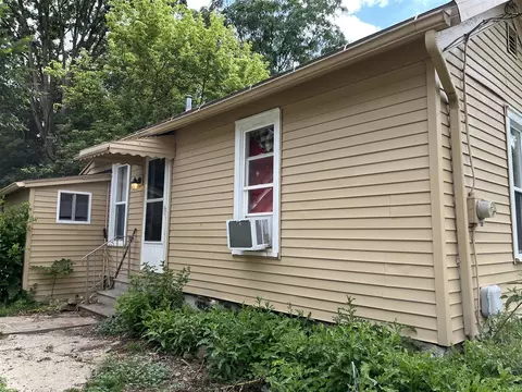 Exterior - 532 Blackman, Jackson, MI 49201 photo 2 of 3