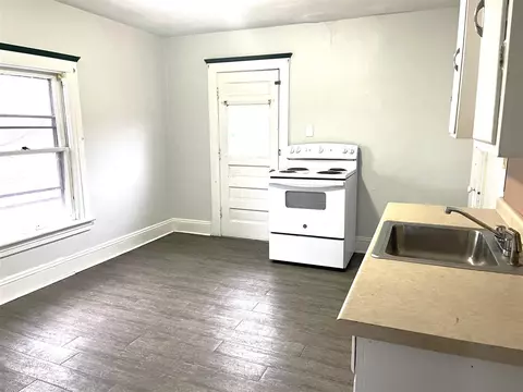 Kitchen - 532 Blackman, Jackson, MI 49201 photo 1 of 6