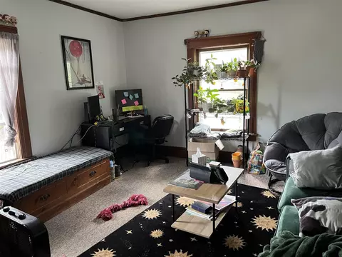 Living - 532 Blackman, Jackson, MI 49201 photo 1 of 2