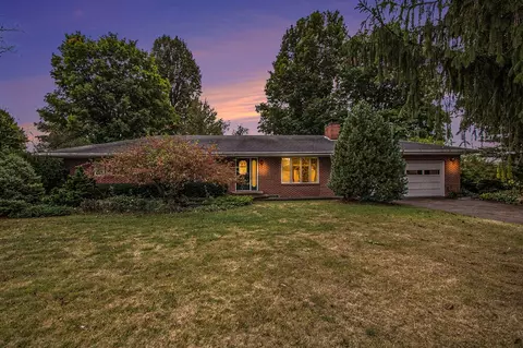 28321 Downey, Dowagiac, MI 49047